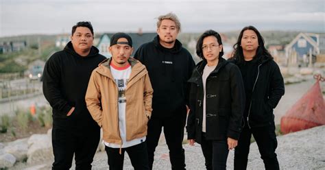 December Avenue .